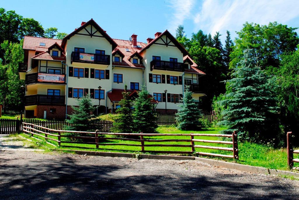 Apartamenty Sun Seasons 24 - Rezydencja Parkowa Szklarska Poreba Luaran gambar